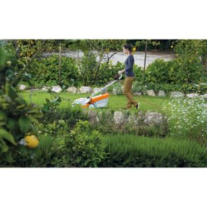 Masina tuns gazon RME 235.0 electrica latime lucru 330mm Hmax-65mm volum cos 30L 1200W 230V STIHL