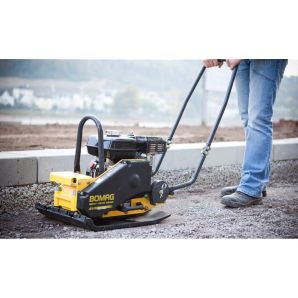 Placa compactoare BVP-18/45 unisens 90kg L-45cm F.imp-18kN/5400bpm Exc-1.65mm Honda-GX160 benzina BOMAG