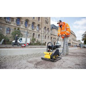 Placa compactoare BVP-18/45 unisens 90kg L-45cm F.imp-18kN/5400bpm Exc-1.65mm Honda-GX160 benzina BOMAG