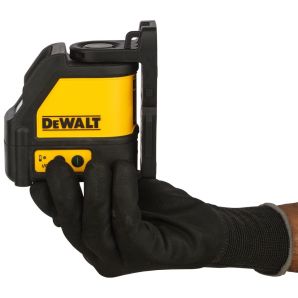 Nivela laser cu linii DW088CG raza lucru 20m - 50m fascicul verde mod orizontal/vertical cu accesorii DEWALT