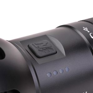 LANTERNA CU LED CU ACUMULATOR 5600 lm 4x2600 mAh SAINT TORCH 30 NEXTORCH