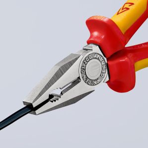 CLESTE COMBINAT IZOLAT 1000V 200 MM MANER BIMATERIAL KNIPEX ZE