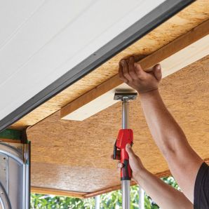 Suport telescopic STE300 pentru panouri lemn/rigips H 1700-3000mm capacitate 350-110kg BESSEY